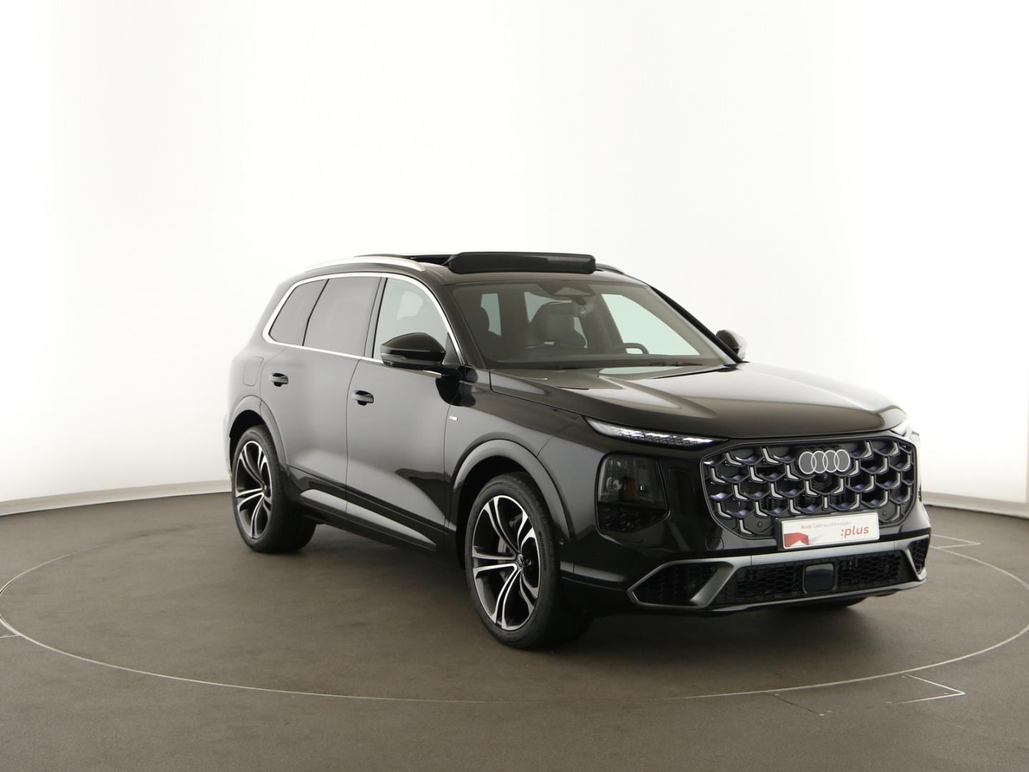 Bild über Audi Q7 SUV TDI quattro 220 kW tiptronic - für weitere Informationen kontaktieren Sie den Audi Partner
