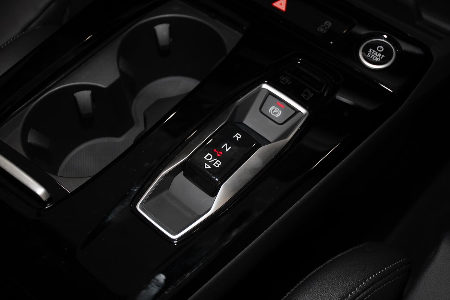 Image about Audi Q6 SUV e-tron e-tron