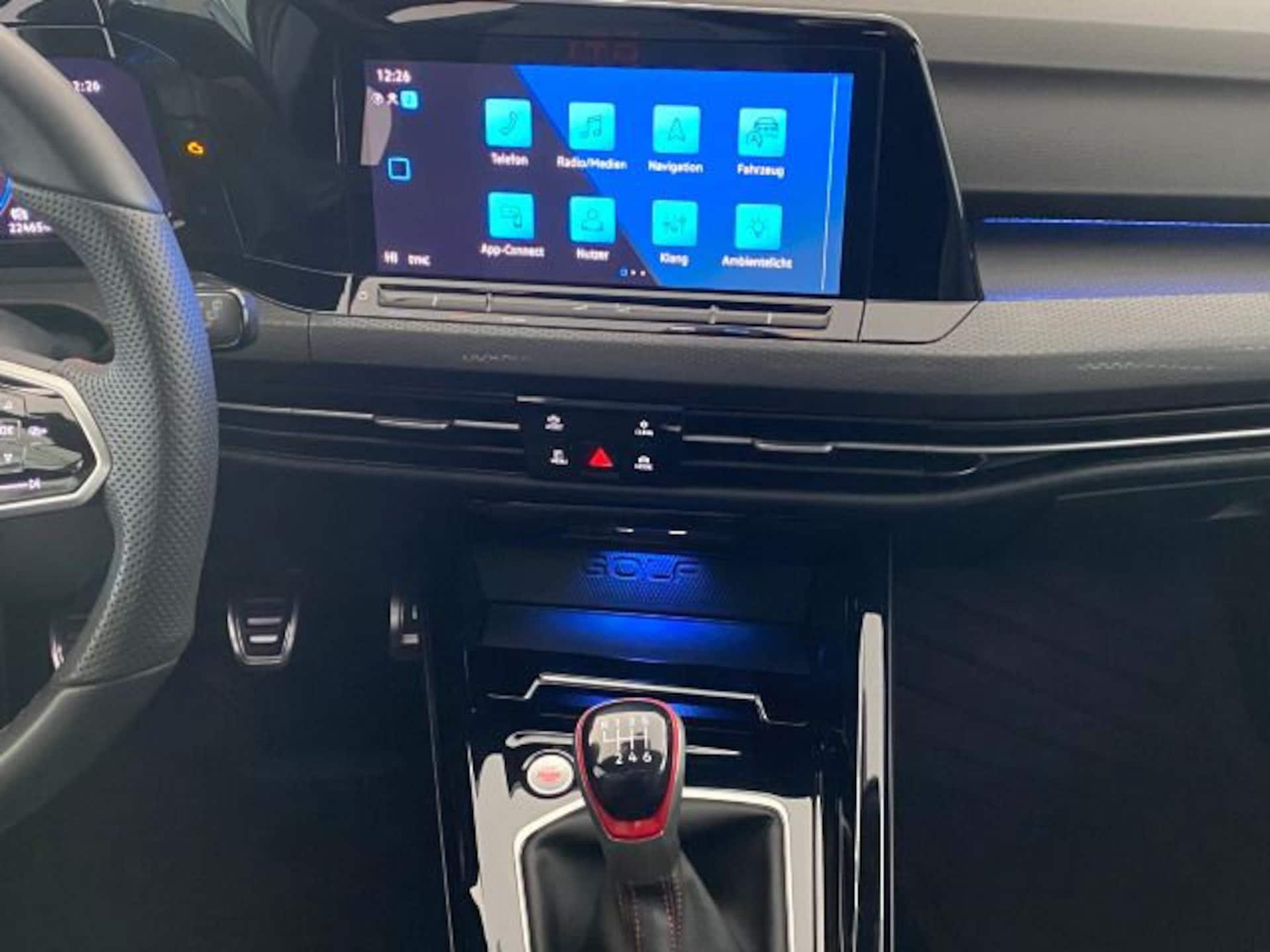 Volkswagen Golf GTI