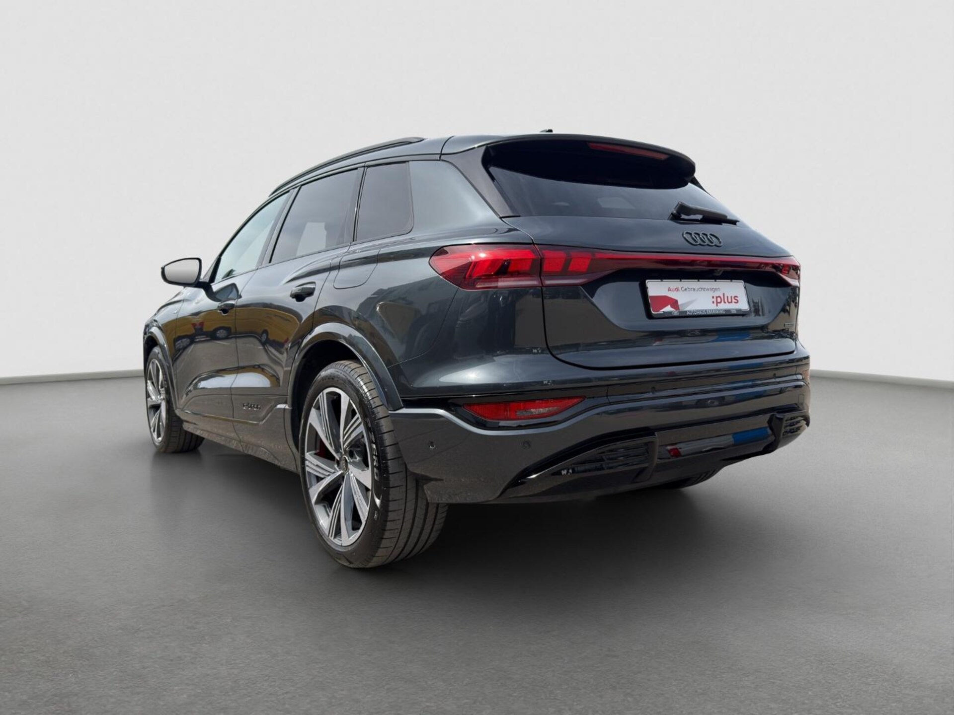 Audi Q6 SUV e-tron