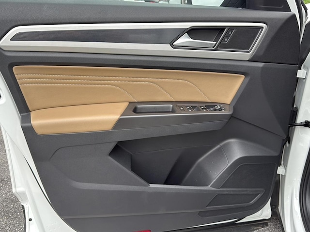 2022 Volkswagen Atlas Cross Sport SE w/Tech - Photo 11