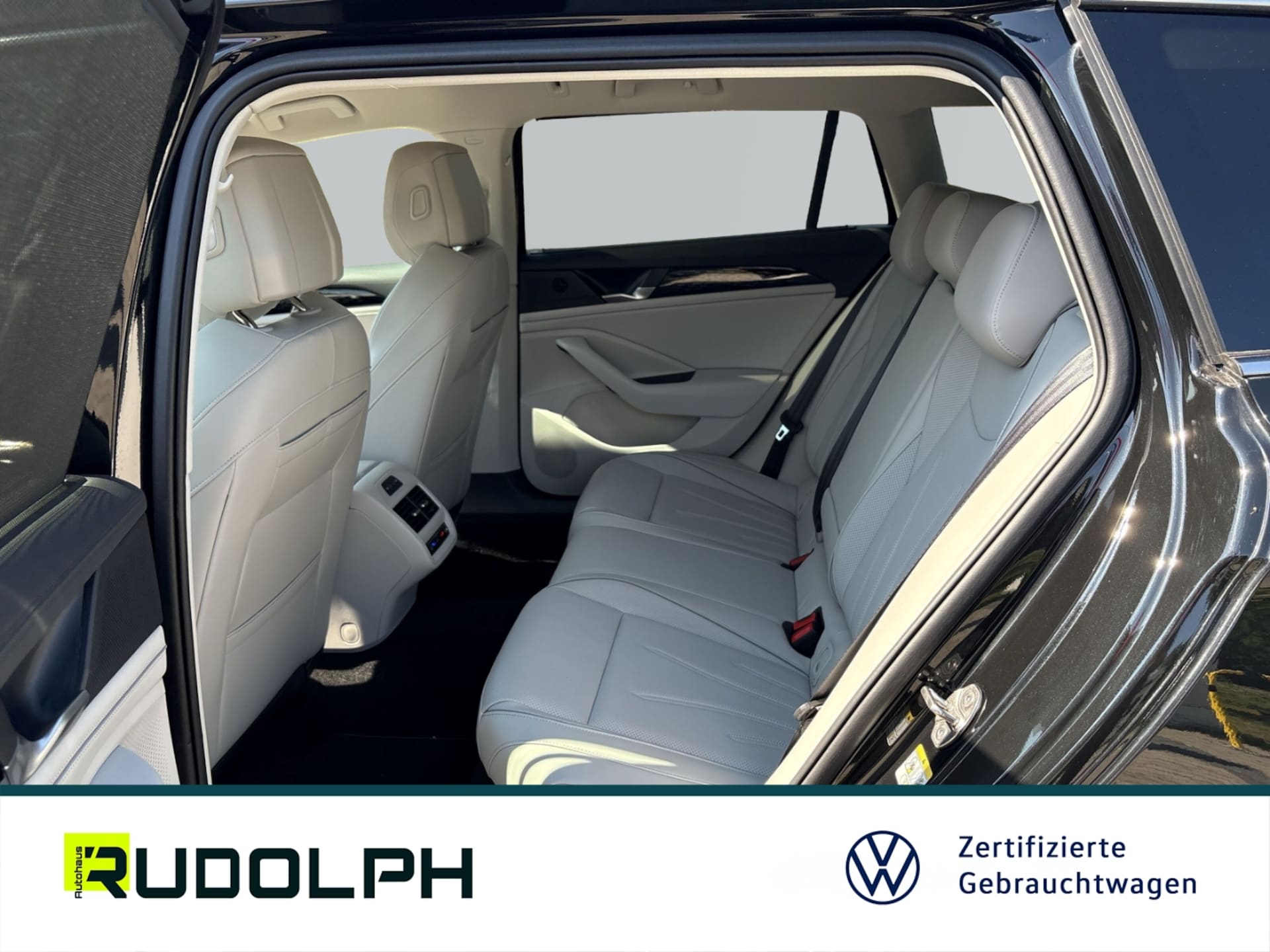 Volkswagen Passat Elegance