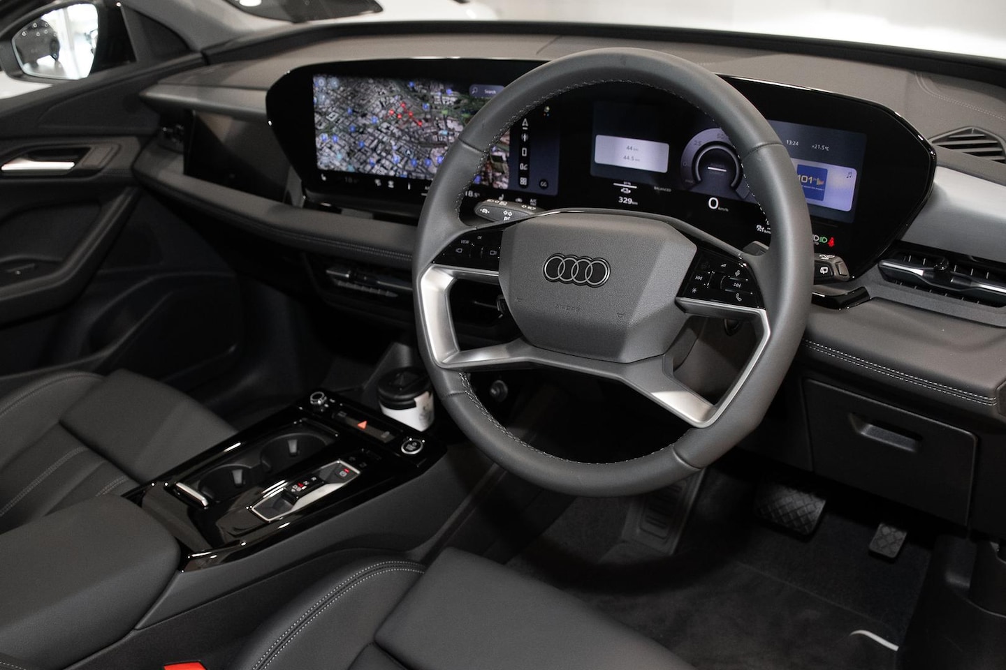 Image about Audi Q6 SUV e-tron e-tron