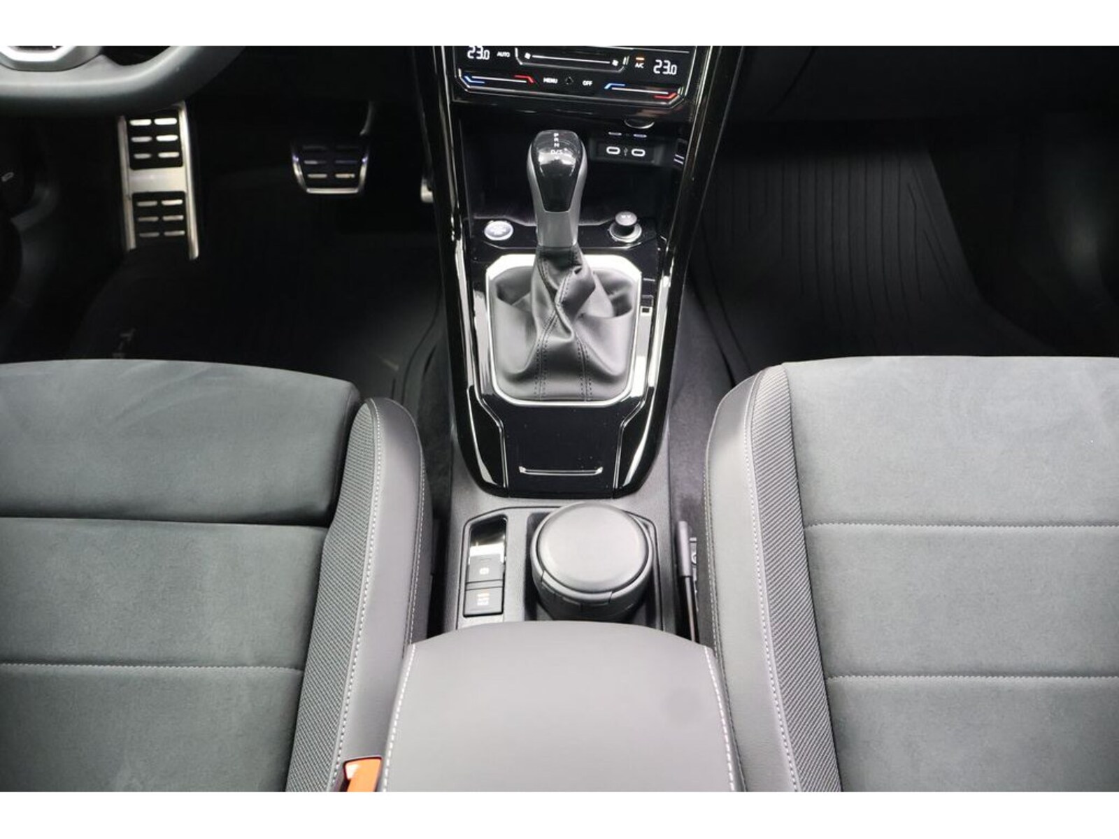 Volkswagen T-Roc – Bild 13