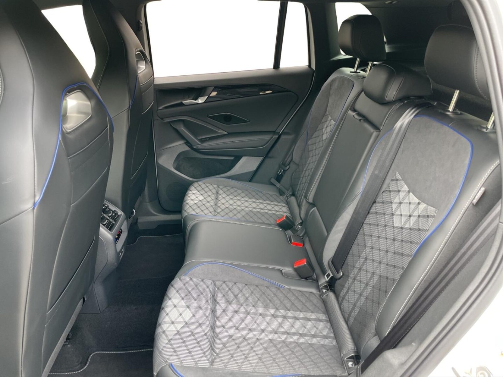 Volkswagen Tiguan – Bild 15