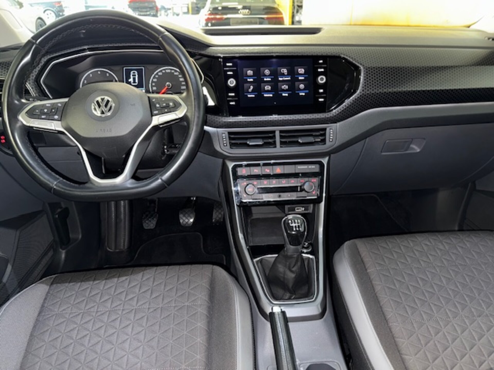 Volkswagen T-Cross Style