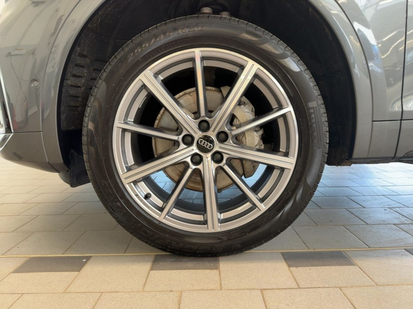 Bild über Audi Q5 40 TDI quattro 150 kW S tronic - für weitere Informationen kontaktieren Sie den Audi Partner