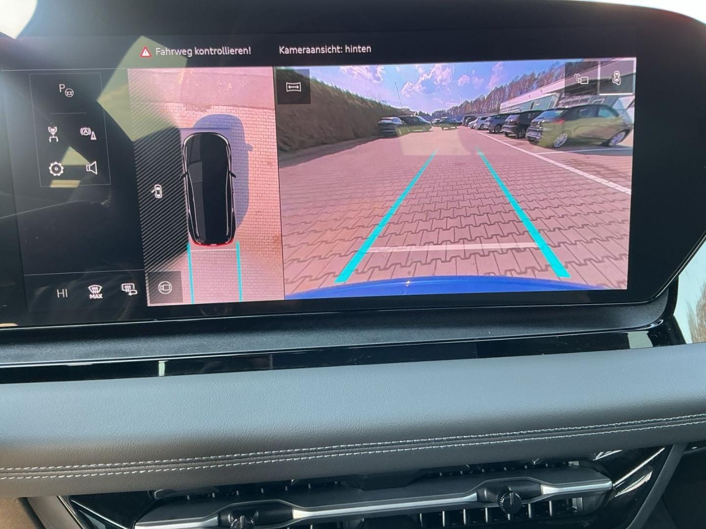 Bild über Audi SQ6 SUV e-tron e-tron quattro - für weitere Informationen kontaktieren Sie den Audi Partner