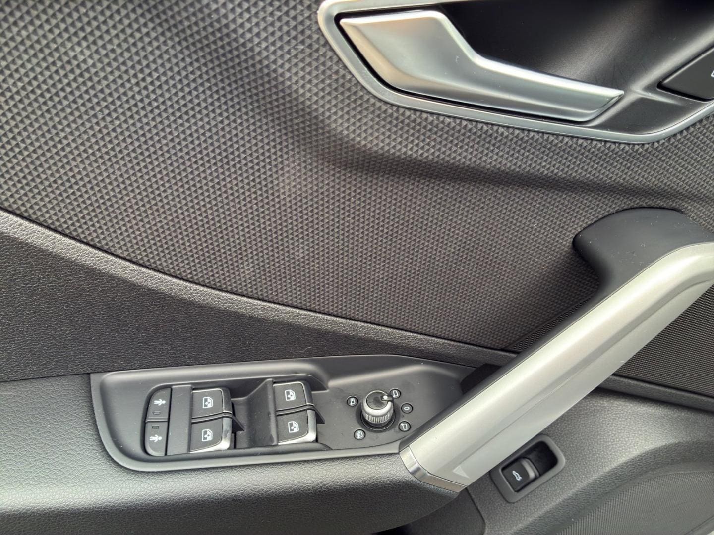 Bild über Audi Q2 S line 35 TFSI 110(150) kW(PS) S tronic - für weitere Informationen kontaktieren Sie den Audi Partner