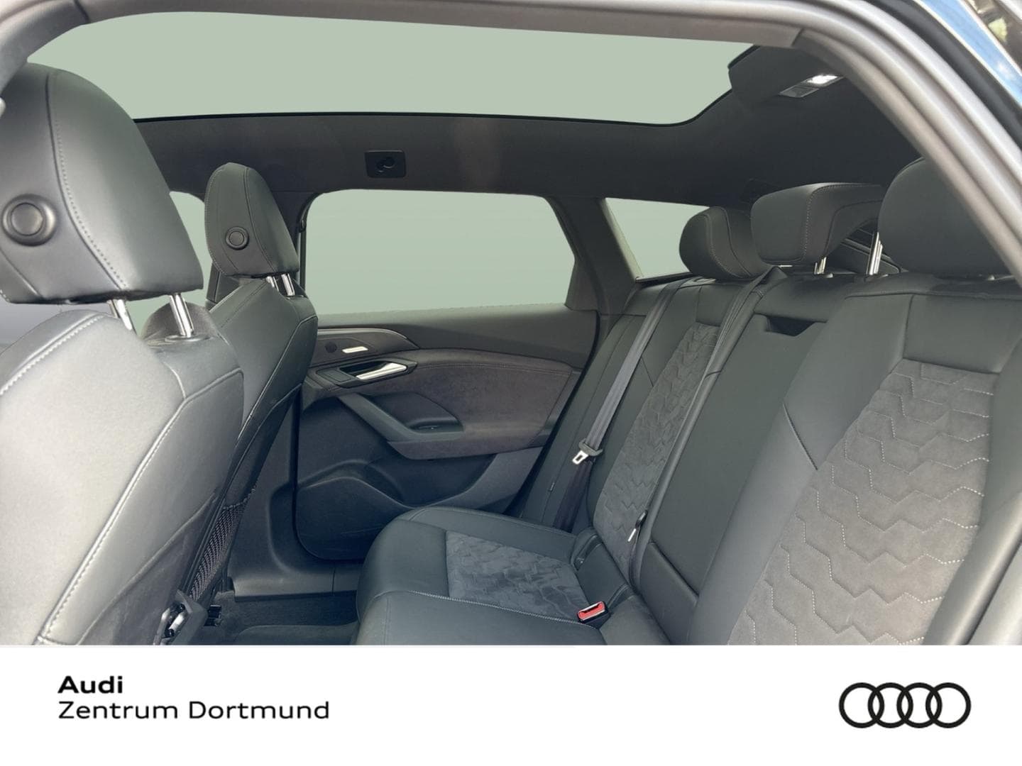 Bild über Audi A6 Avant e-tron e-tron performance - für weitere Informationen kontaktieren Sie den Audi Partner