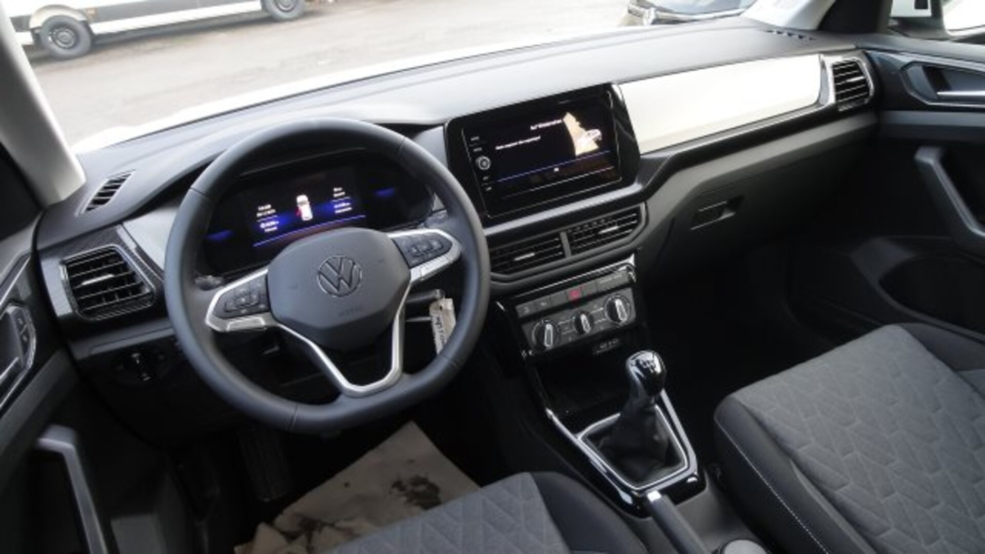 Volkswagen T-Cross Life