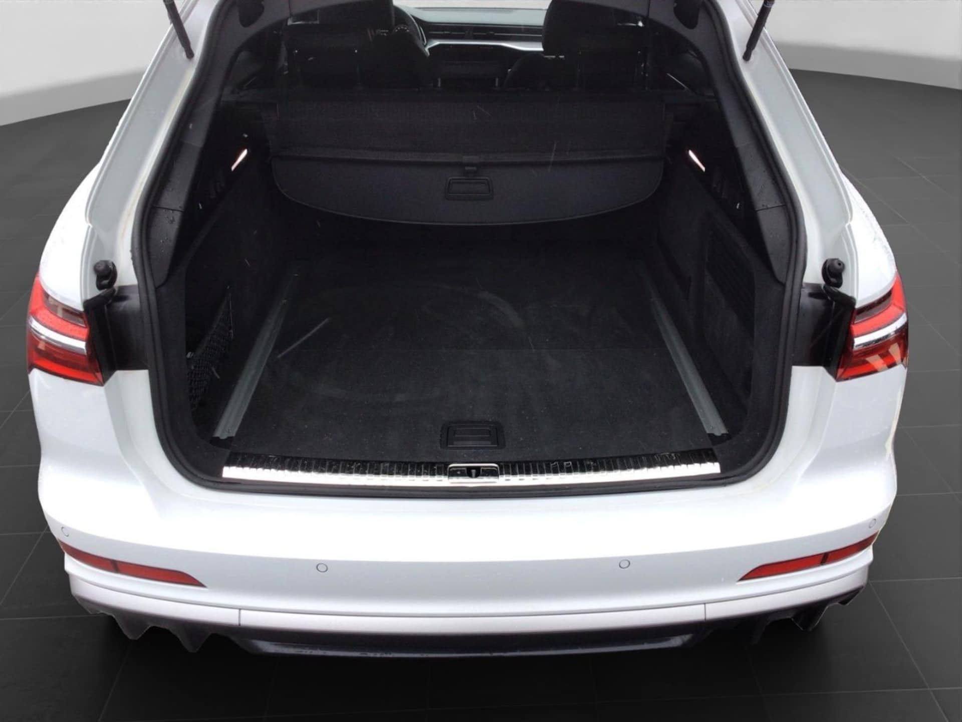Audi S6 Avant