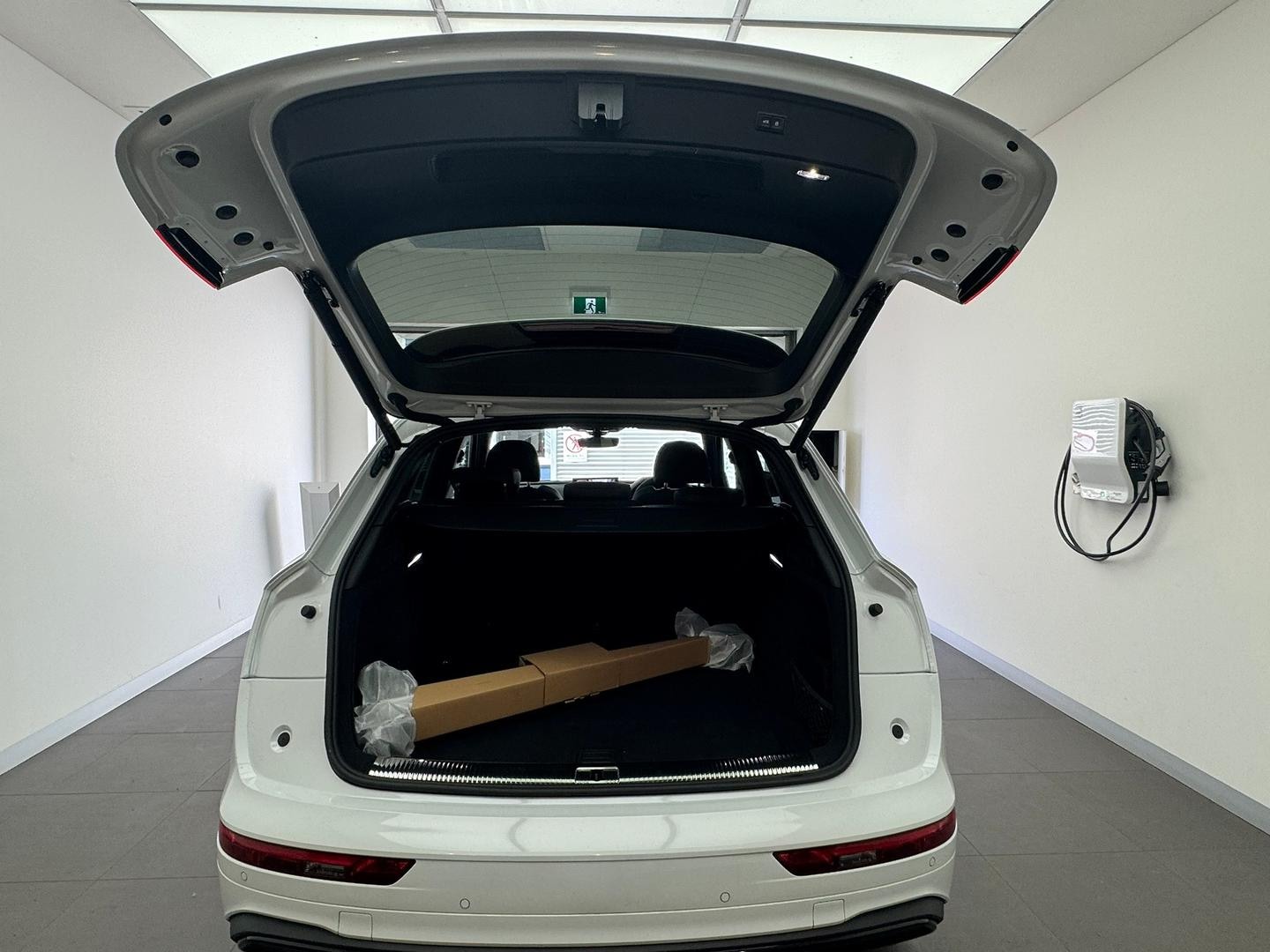 Image about Audi Q5 Sport 40 TDI quattro S tronic