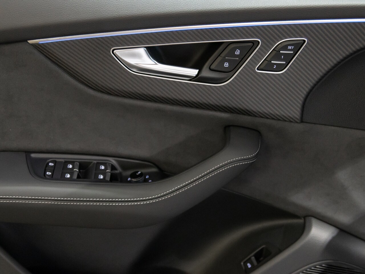 Image about Audi Q8 SUV 45 TDI quattro tiptronic