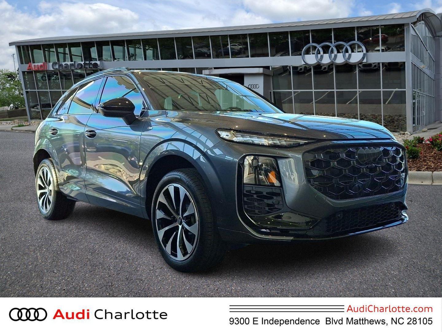 2026 Audi Q3 S line quattro's photo