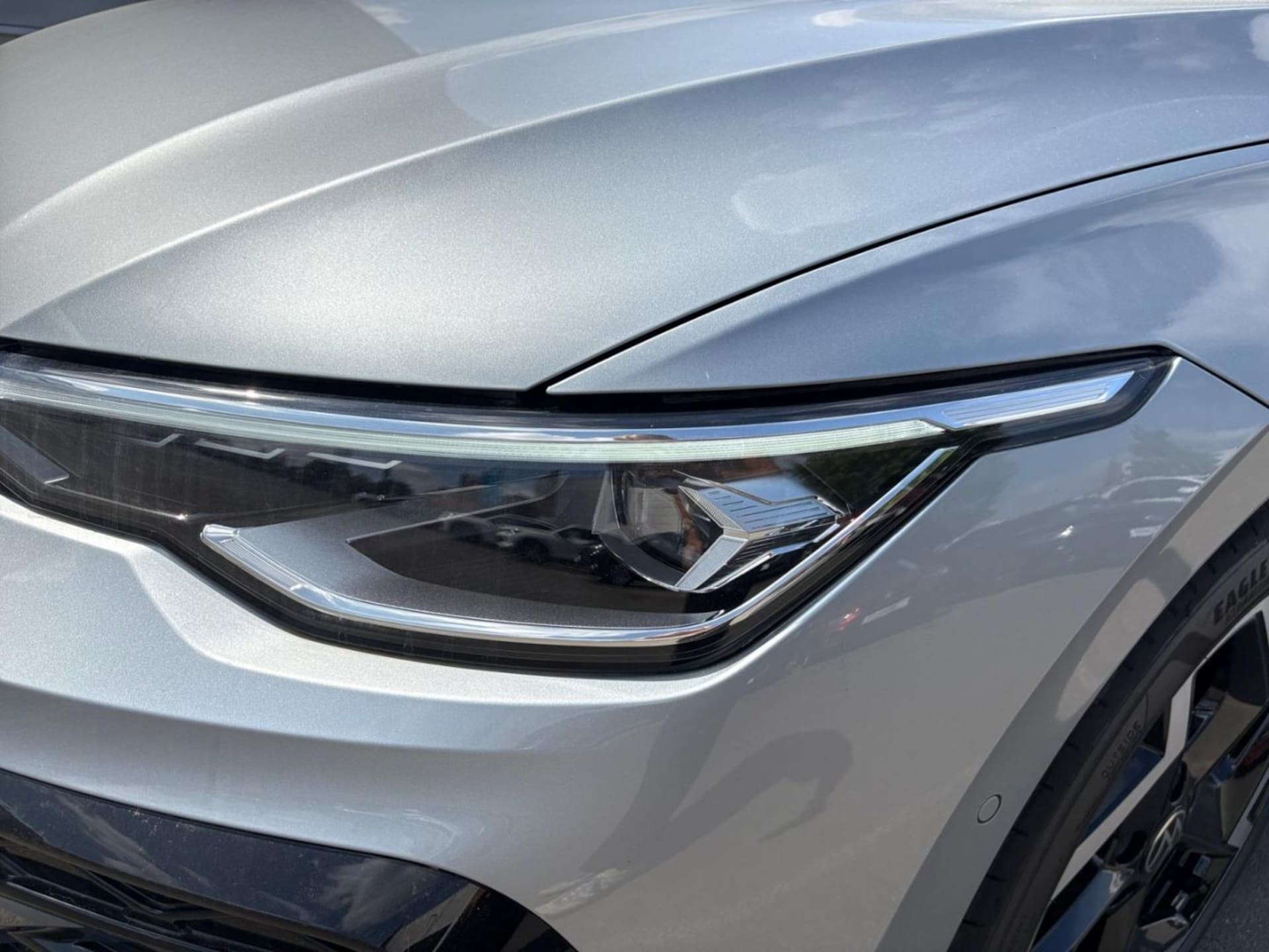 Volkswagen Golf R-Line