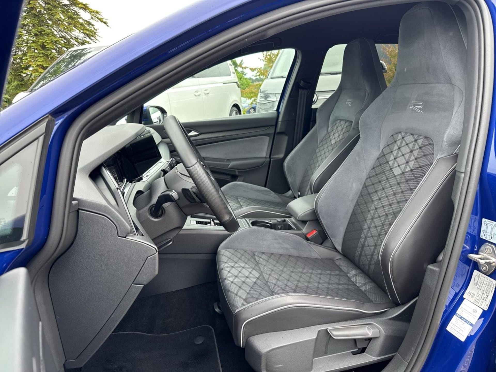 Volkswagen Golf R-Line