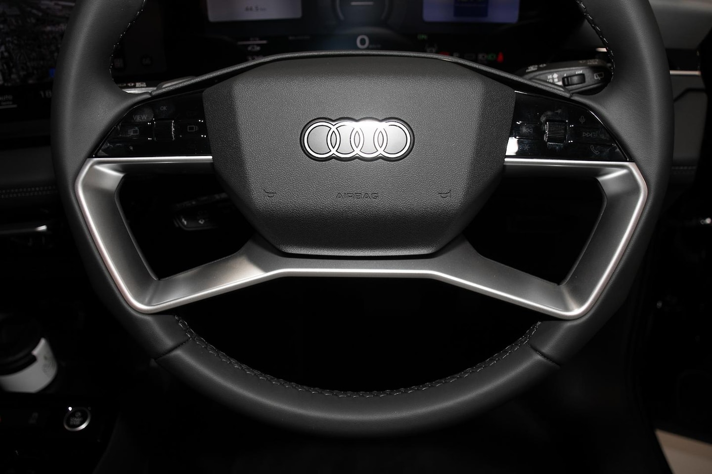 Image about Audi Q6 SUV e-tron e-tron