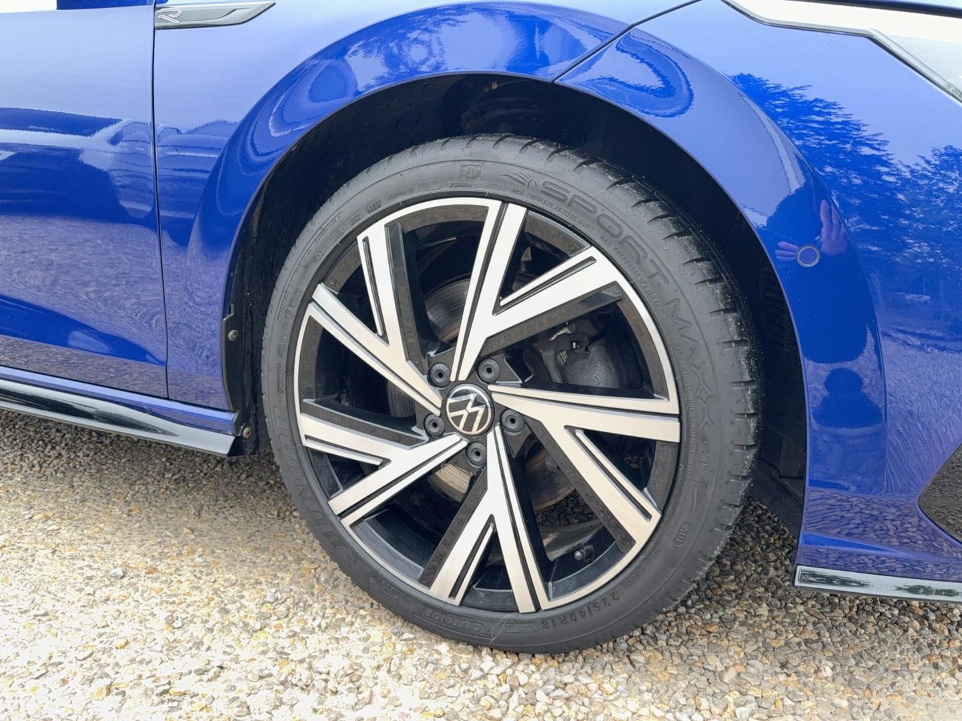 Volkswagen Golf R-Line