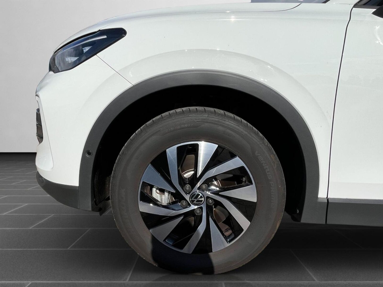 Volkswagen Tiguan – Bild 8