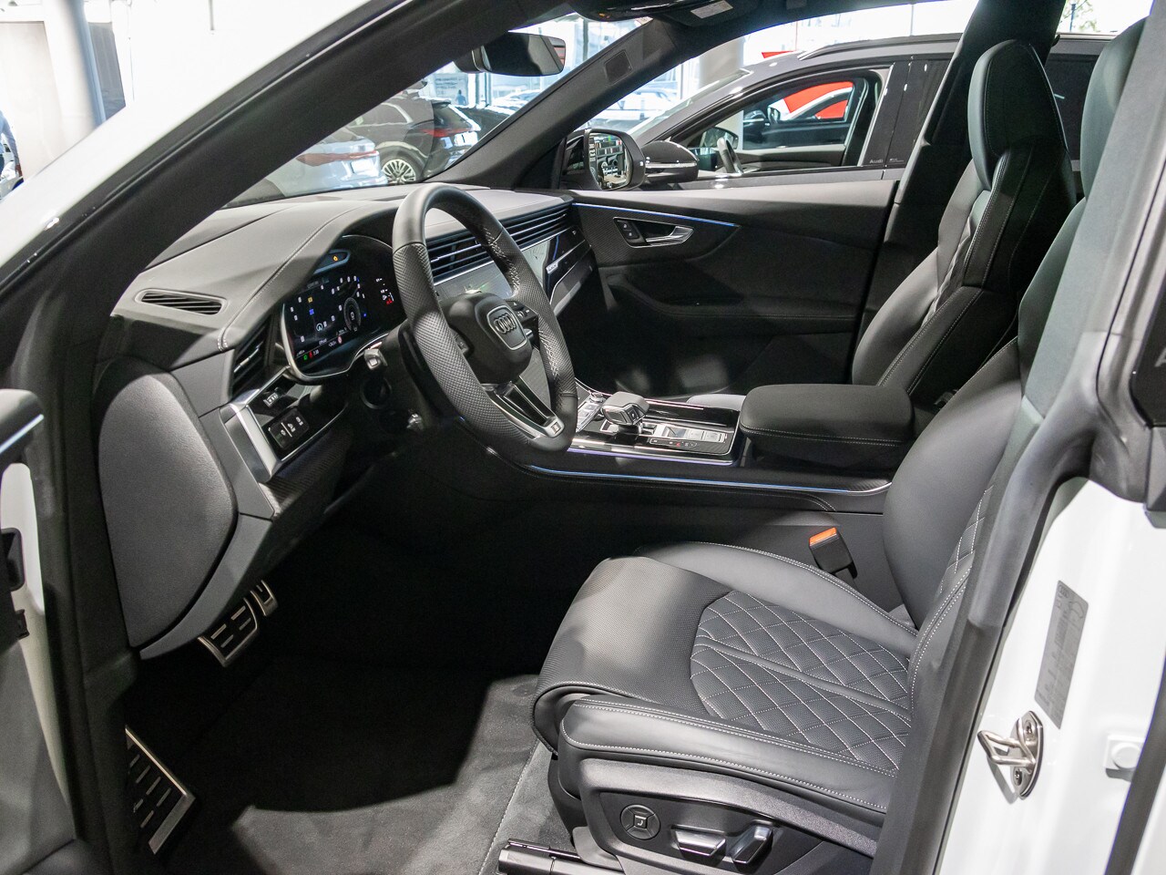 Image about Audi Q8 SUV 45 TDI quattro tiptronic