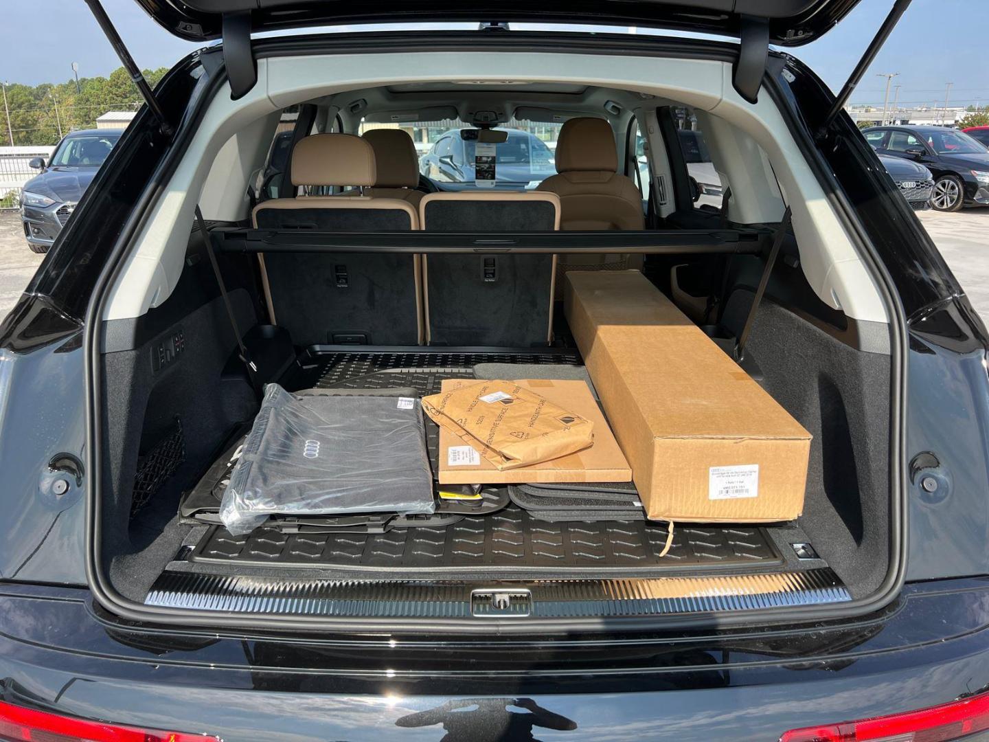 2025 Audi Q7 Premium Plus - Photo 12