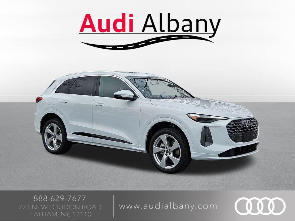 2025 Audi Q5 40 Premium Plus's photo