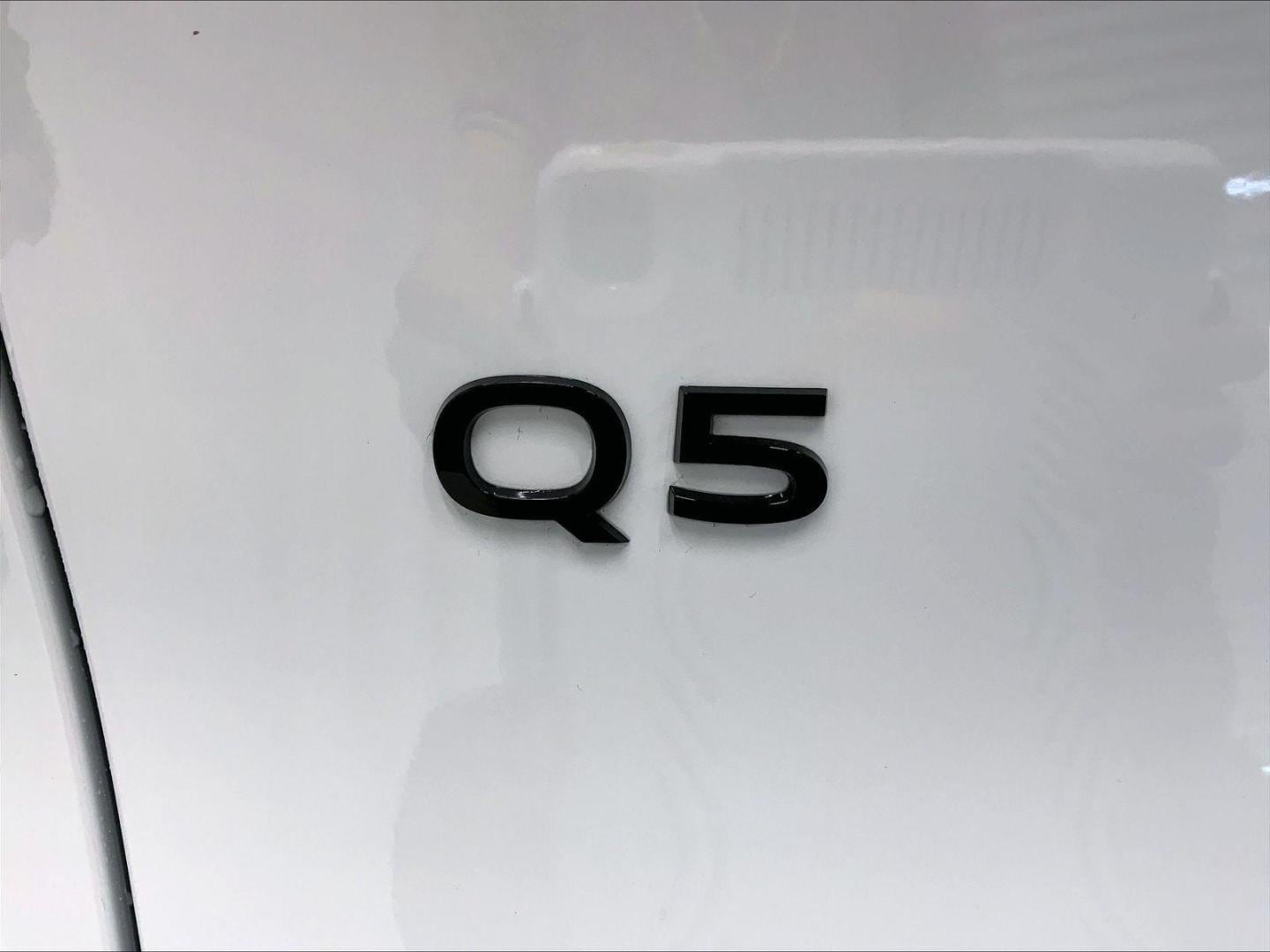 2025 Audi Q5 Premium - Photo 24