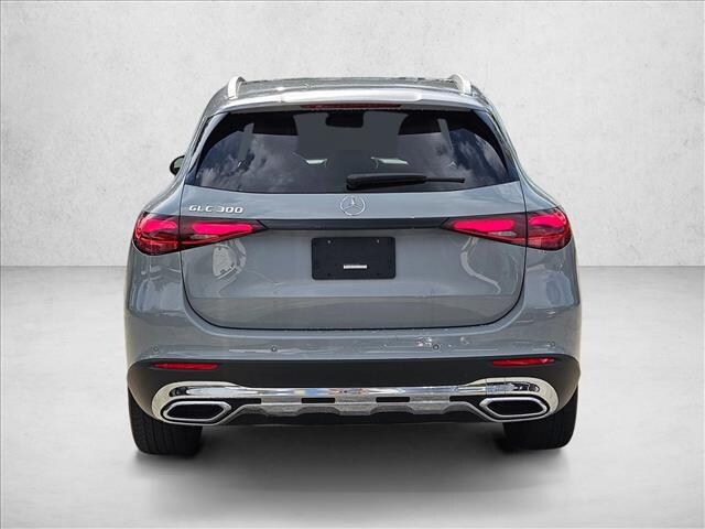2025 Mercedes-Benz GLC 300