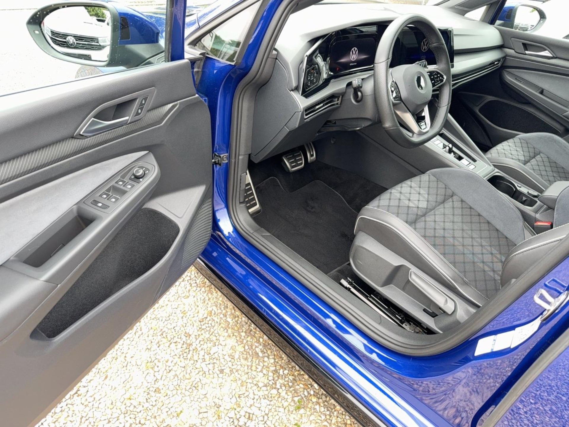 Volkswagen Golf R-Line