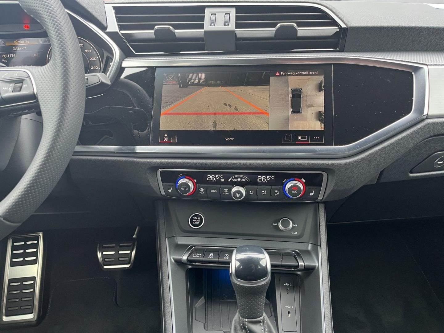 Bild über Audi Q3 Sportback TFSI quattro 180 kW S tronic - für weitere Informationen kontaktieren Sie den Audi Partner