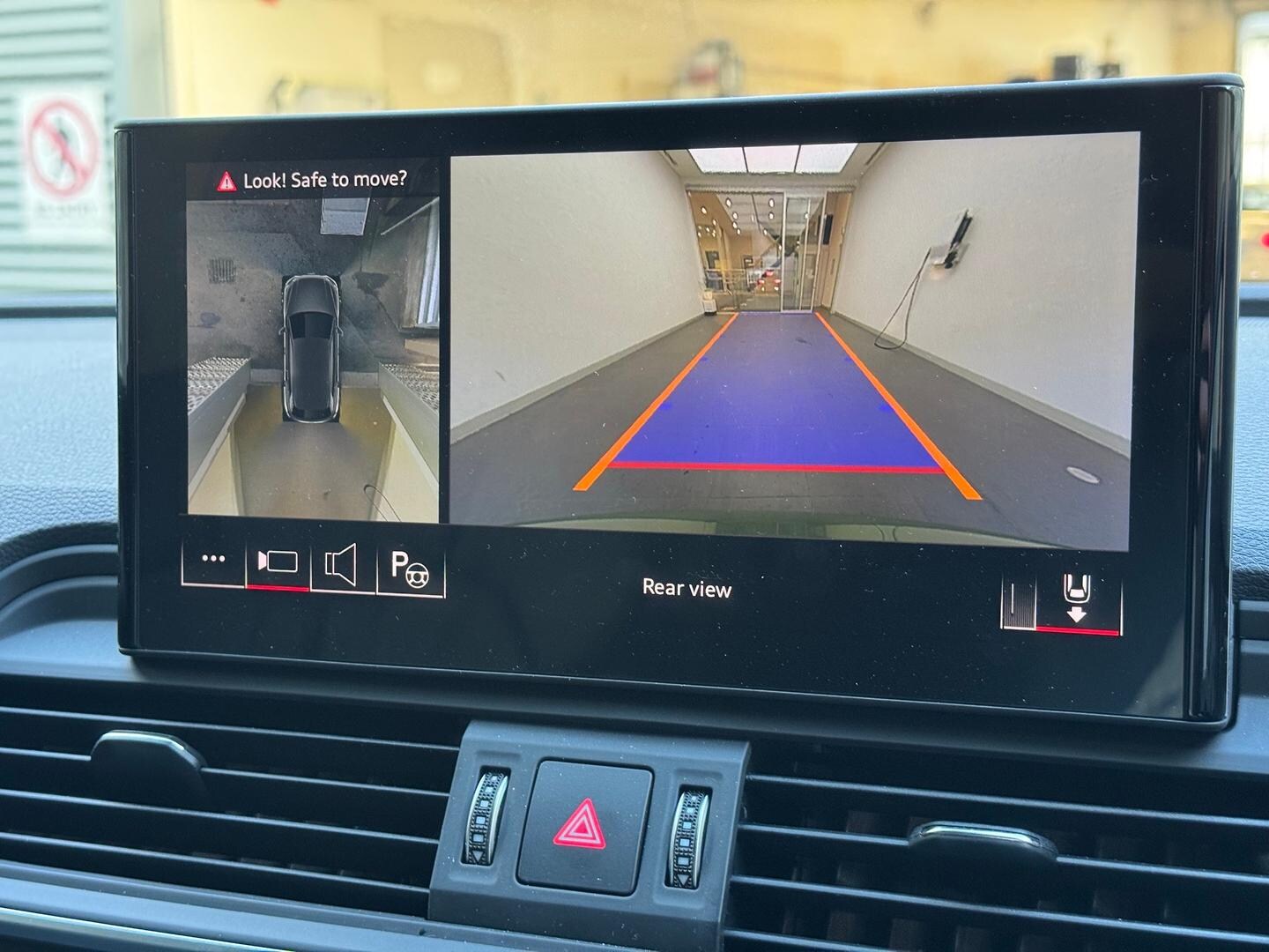 Image about Audi Q5 TFSI e S line 55 TFSI e quattro S tronic