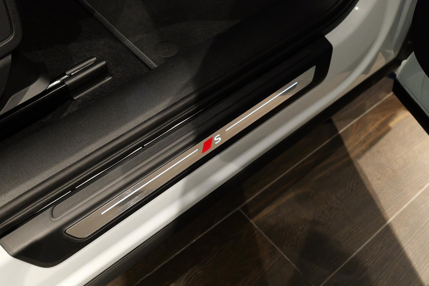 Image about Audi Q5 SUV e-hybrid quattro S tronic