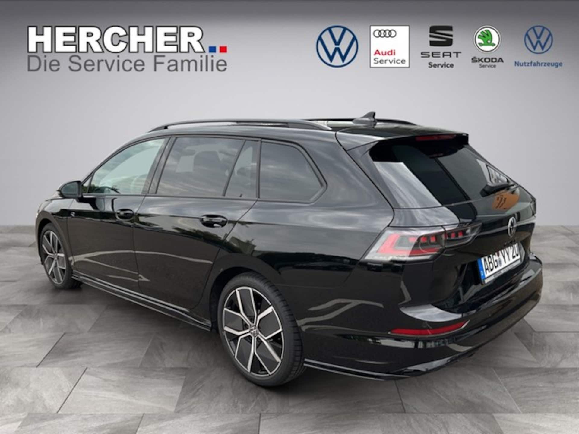 Volkswagen Golf Variant R-Line