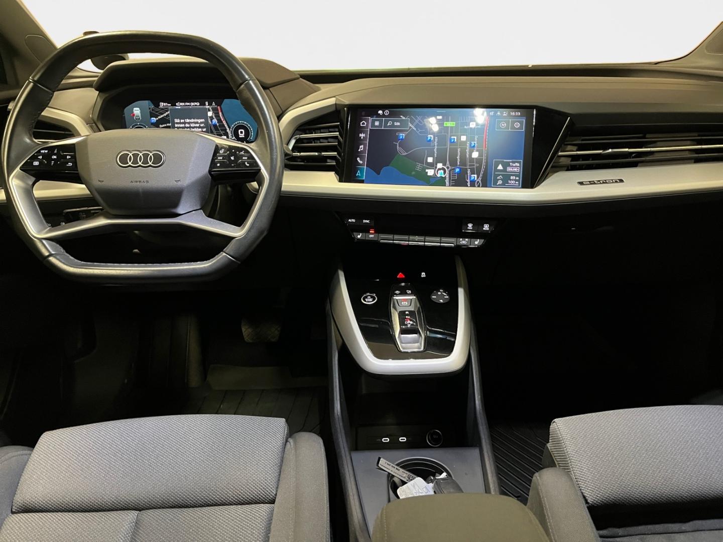 Bild som visar&nbsp;Audi Q4 e-tron&nbsp;Q4 45 e-tron quattro Proline 195,00 kW - för mer information kontakta din Audi Partner