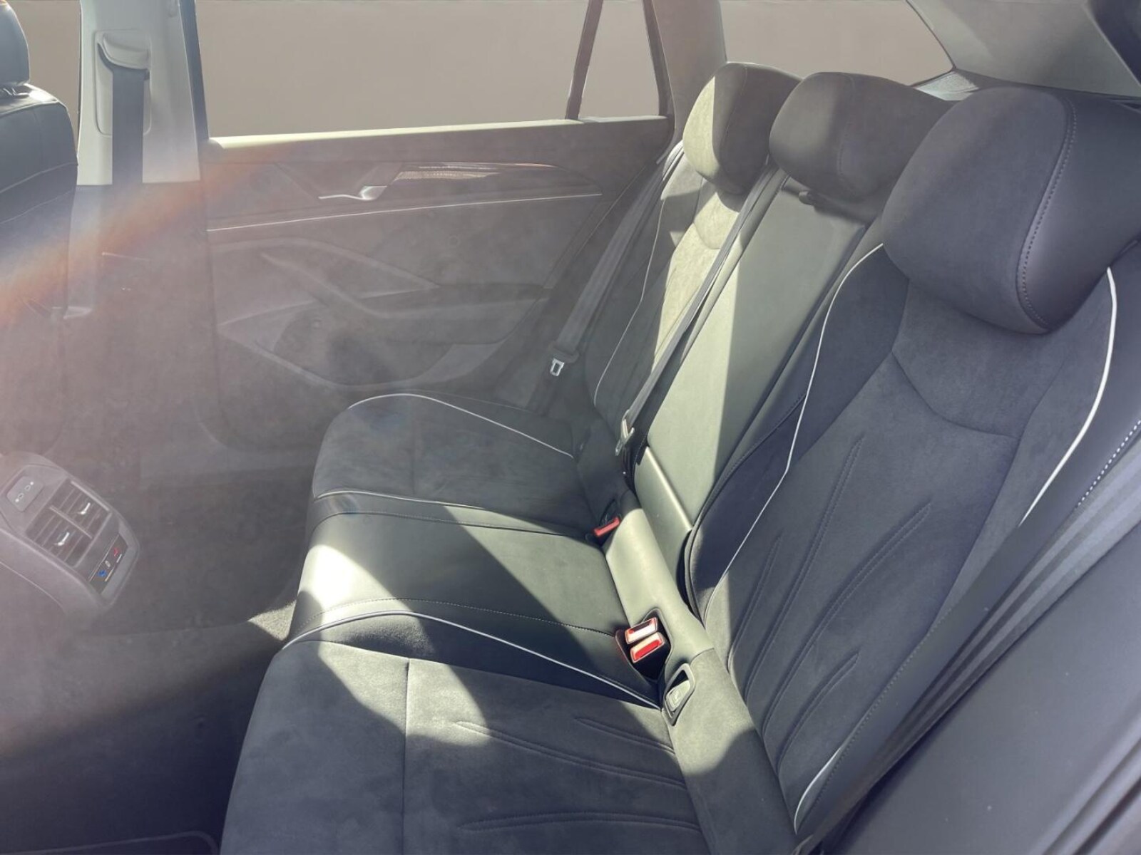 Volkswagen Passat – Bild 15