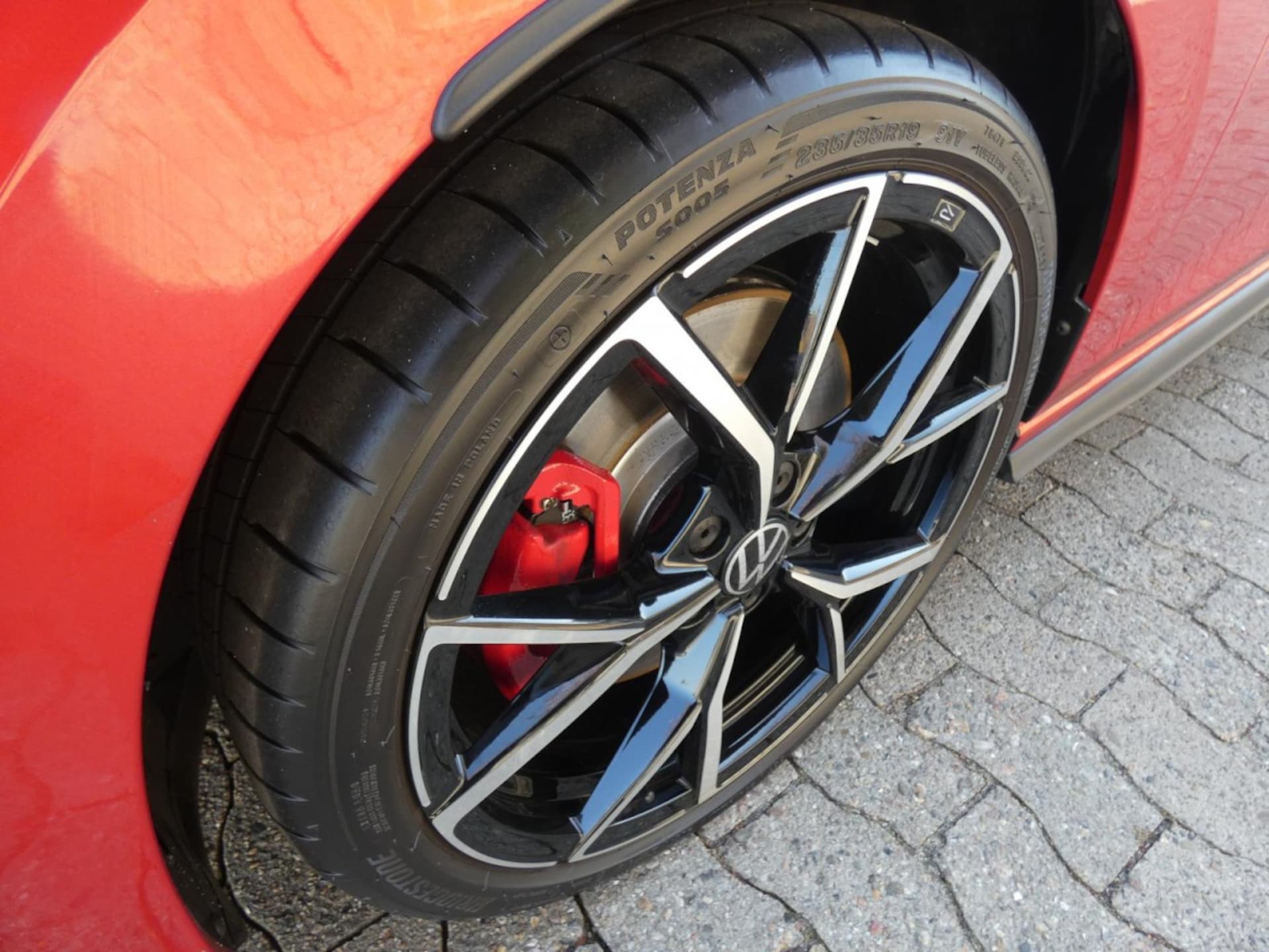 Volkswagen Golf GTI