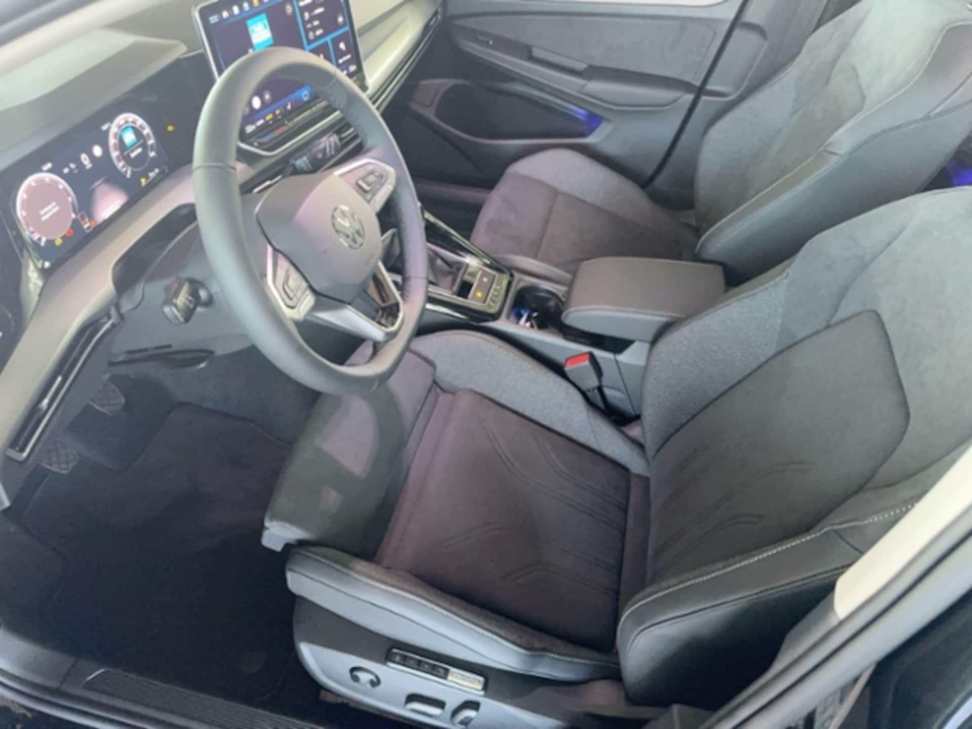 Volkswagen Golf Style