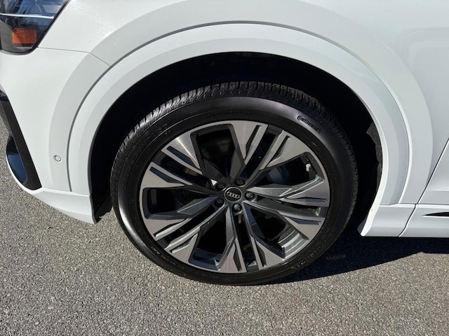 2026 Audi Q8 Premium Plus - Photo 27