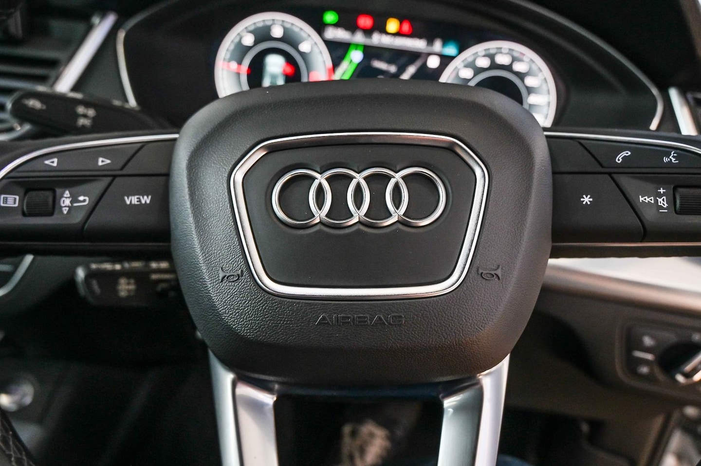 Image about Audi Q5 Sportback 40 TDI quattro S tronic