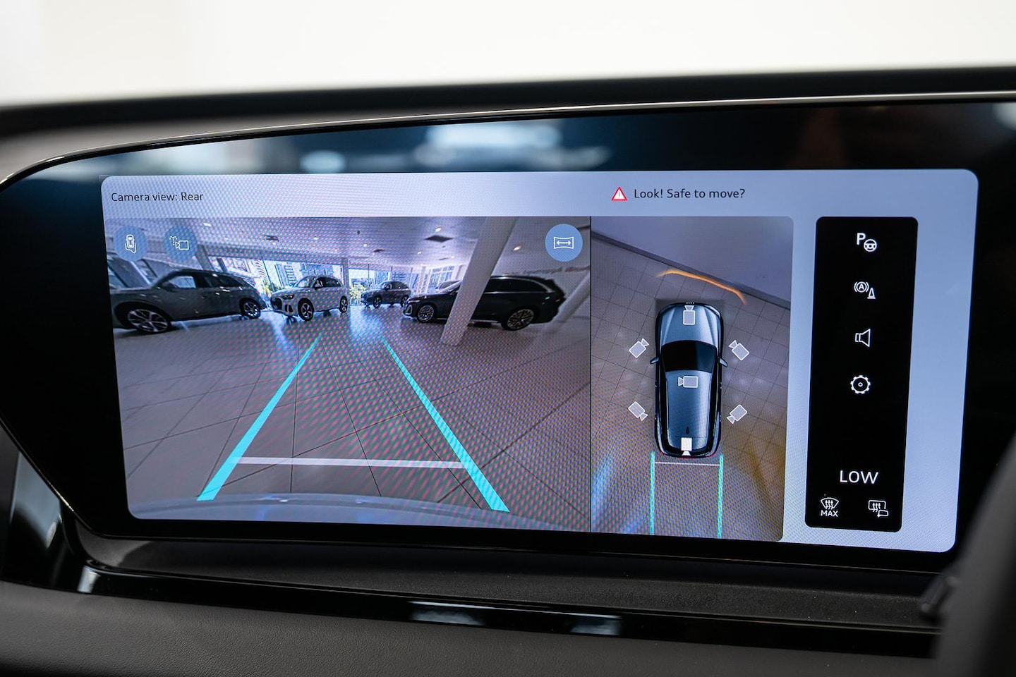 Image about Audi Q6 SUV e-tron e-tron