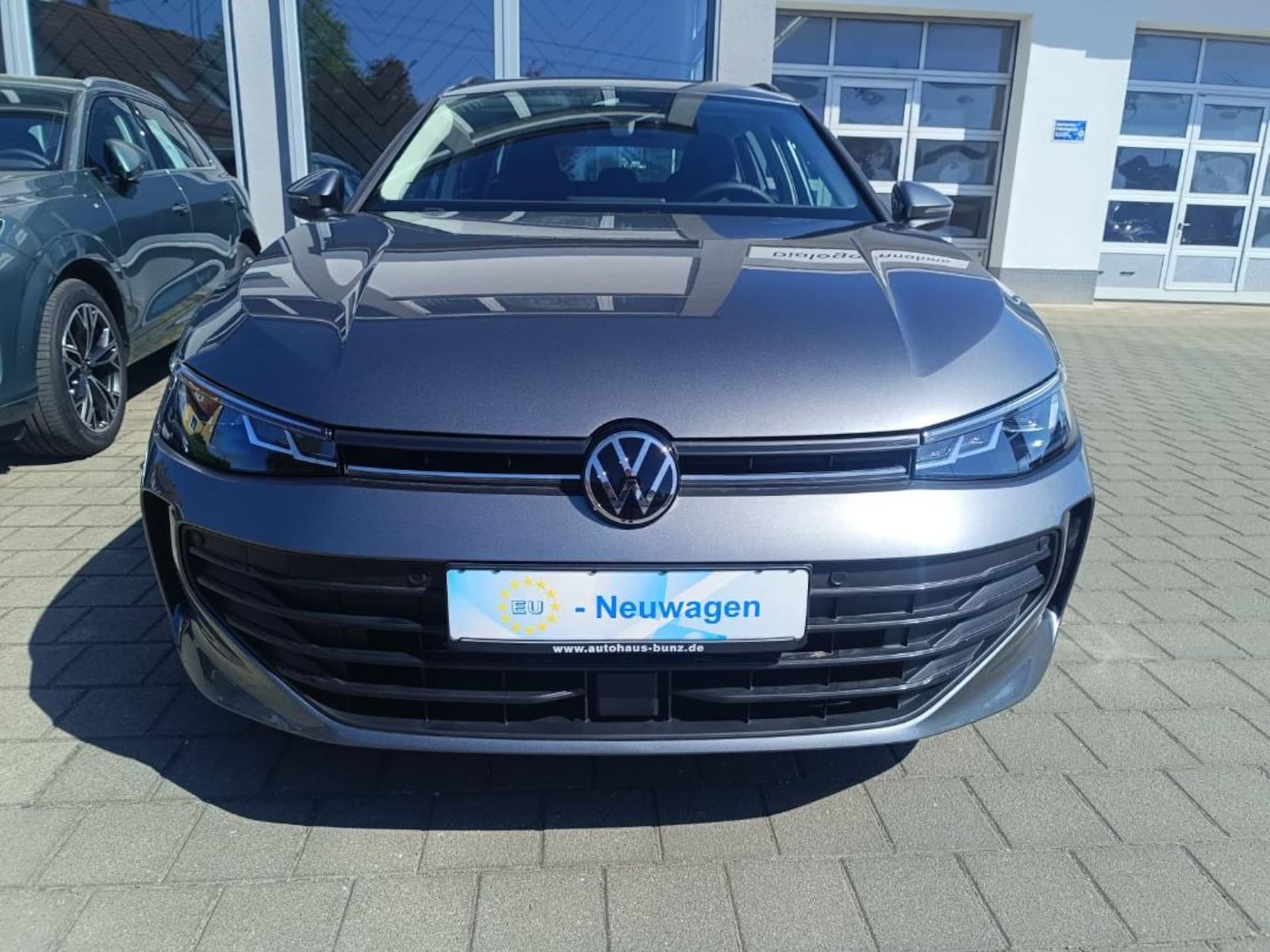 Volkswagen Passat Basis-Modell