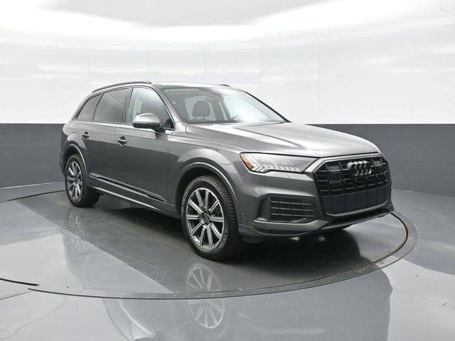 2023 Audi Q7 45 Premium Plus quattro Tiptronic's photo
