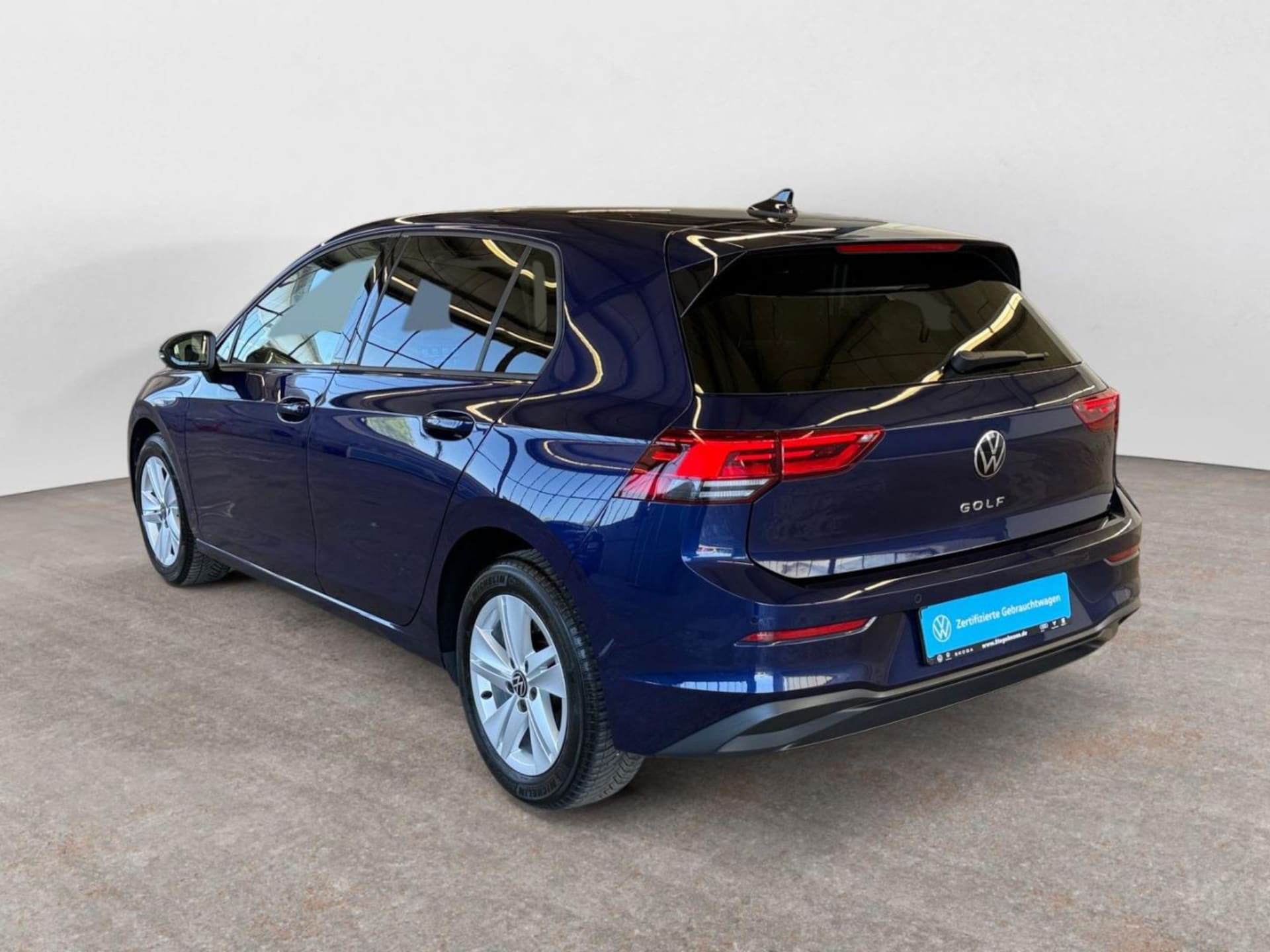 Volkswagen Golf Life