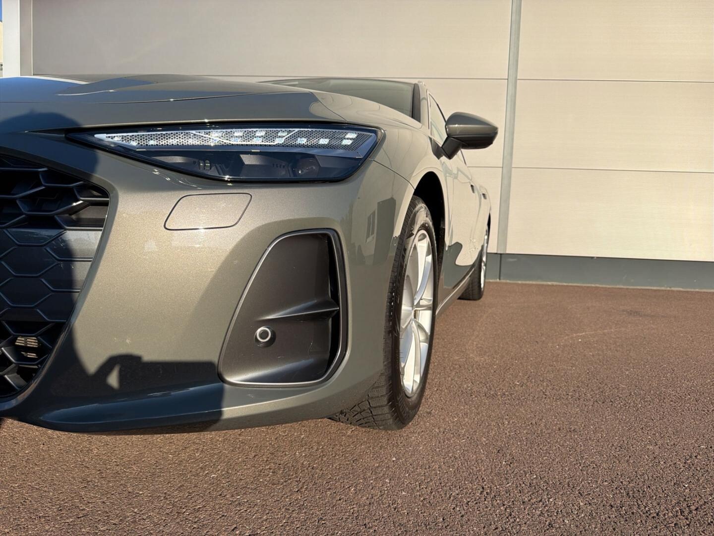 Bild über Audi A6 Avant TFSI 150 kW S tronic - für weitere Informationen kontaktieren Sie den Audi Partner