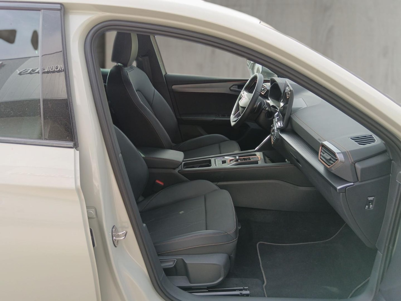 CUPRA Leon León 1.5 TSI e-Hybrid DSG 150 kW (204 CV) — photo 5