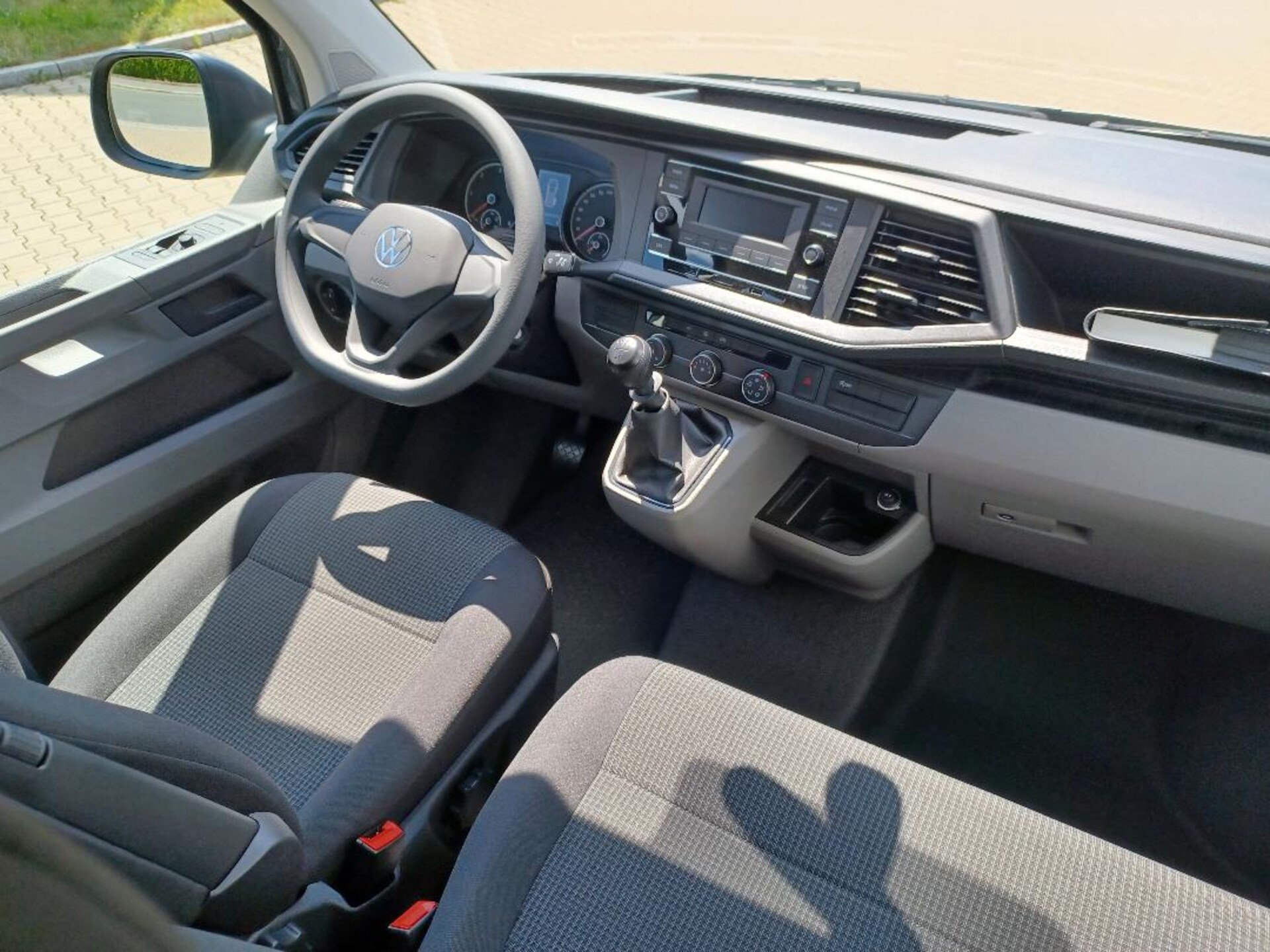 Volkswagen T6.1 Transporter Kombi kurzer Radstand
