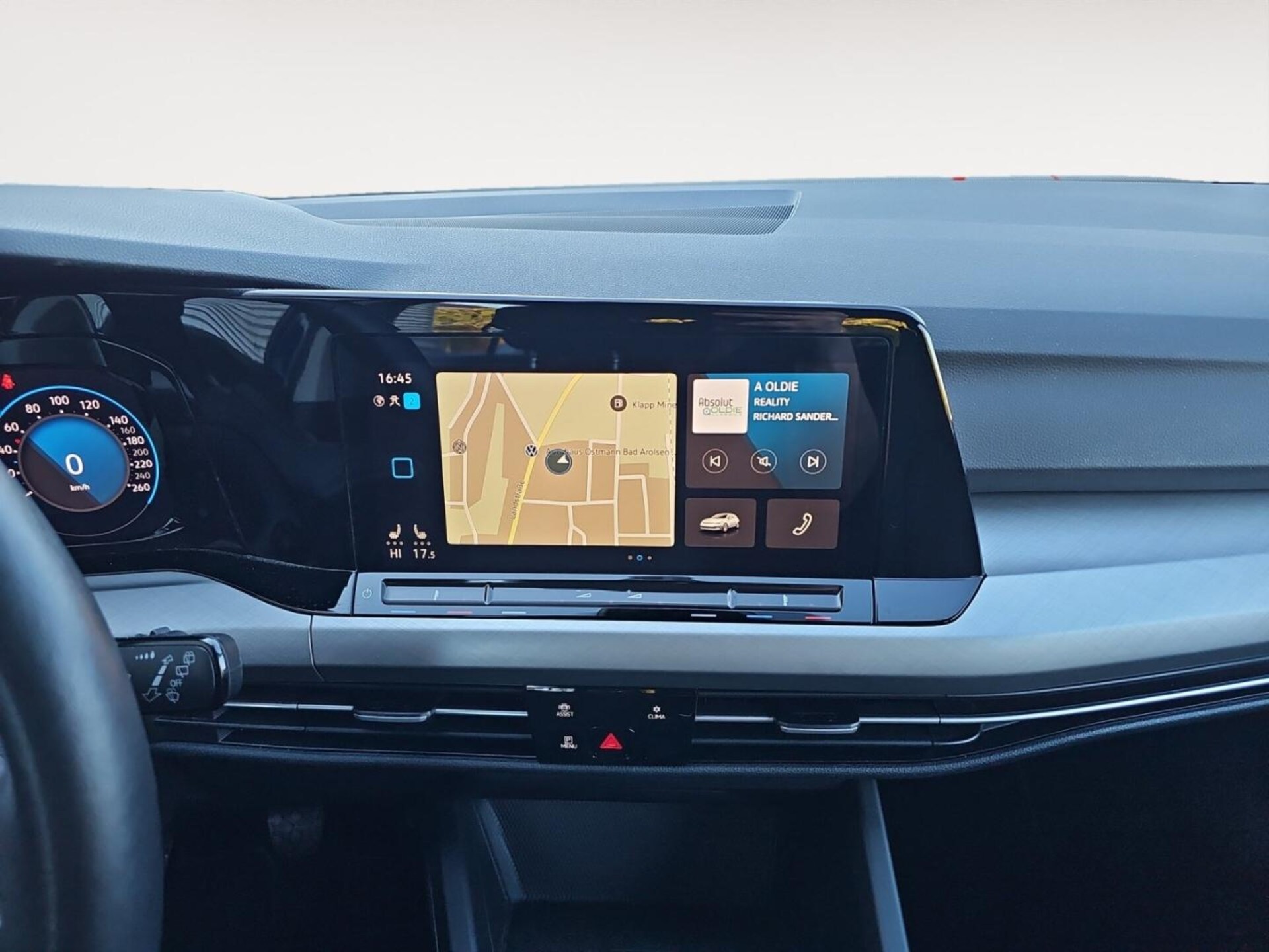 Volkswagen Golf Life