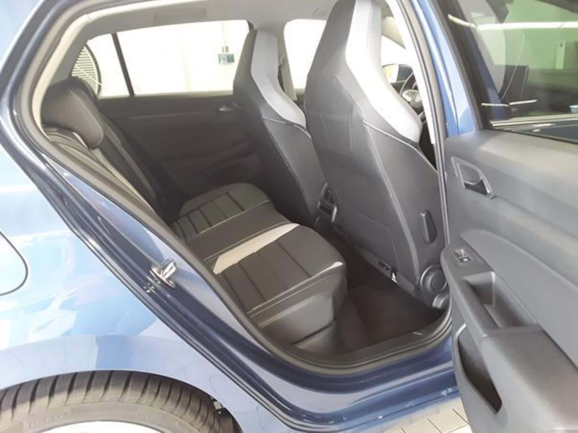 Volkswagen Golf Style