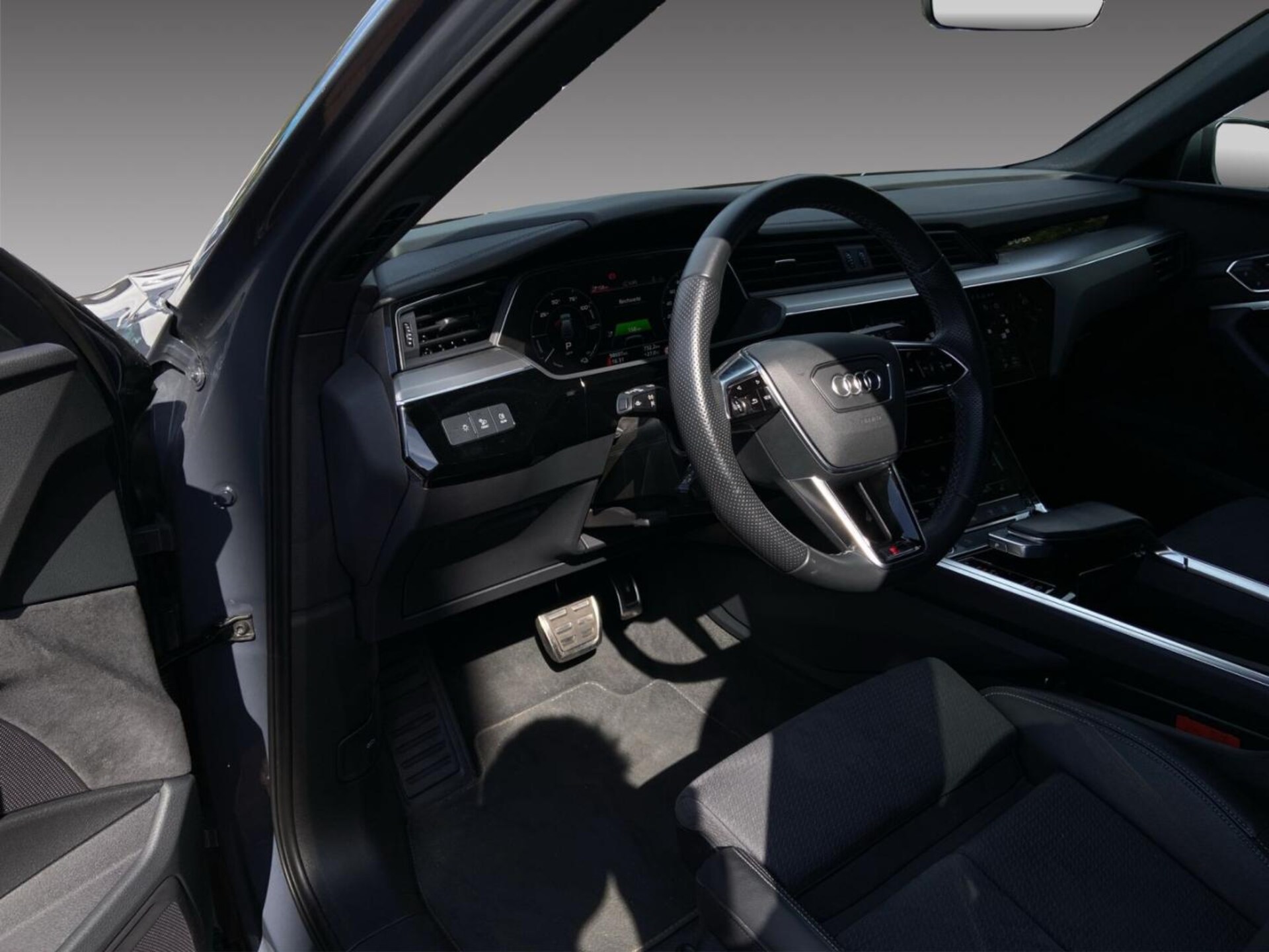 Audi Q8 Sportback e-tron Advanced